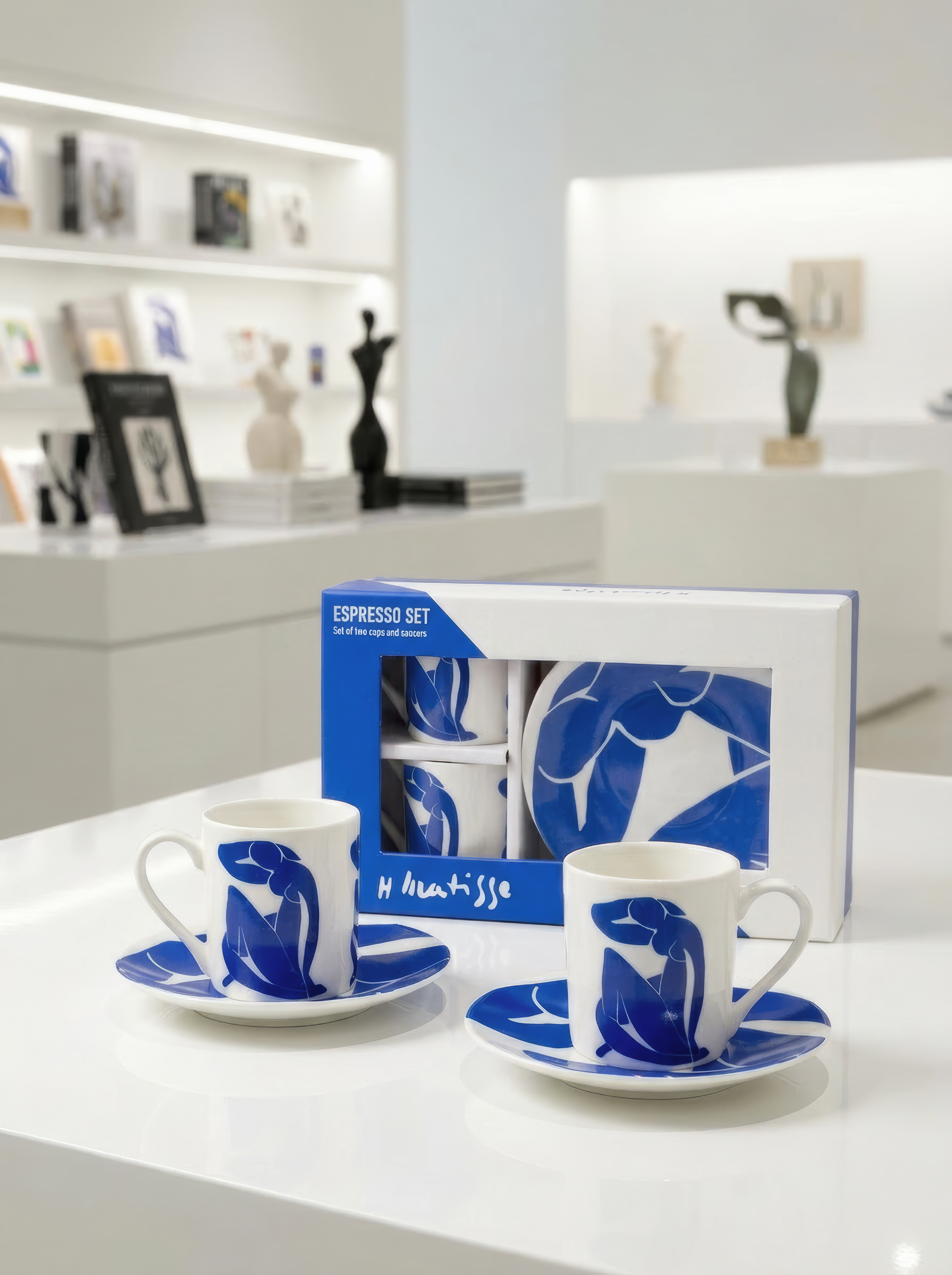 ArtyGifts espresso set The Blue Figure by Henri Matisse – gift box with 2 espresso cups and saucers in museum setting