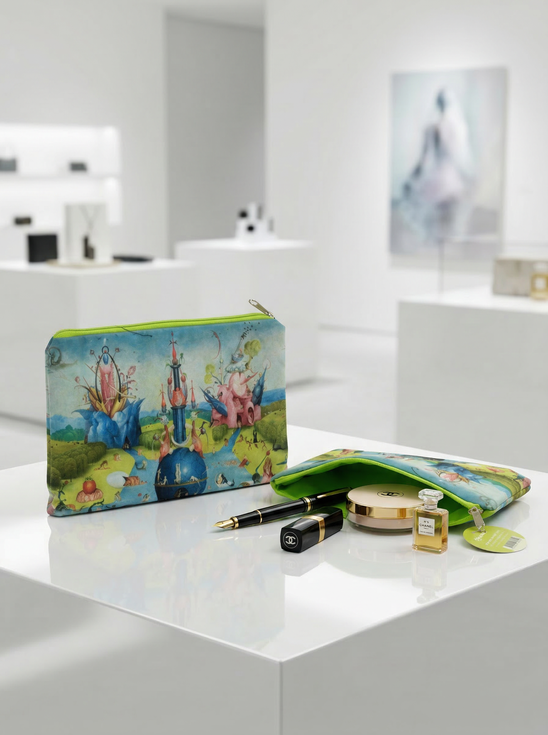 Cosmetic & Travel Bag Garden of Earthly Delights Jheronimus Bosch – displayed in museum shop | ArtyGifts
