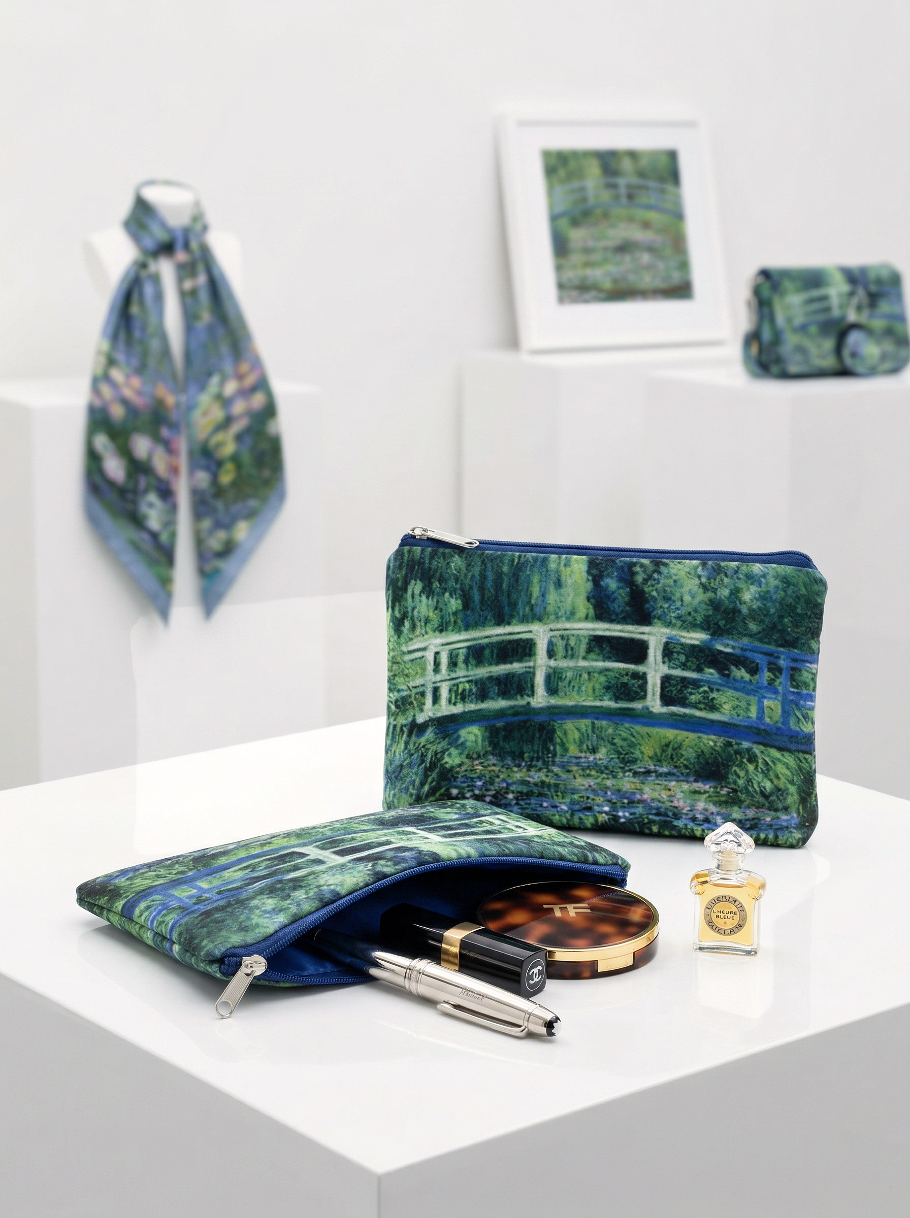 Cosmetic & Travel Bag Japanese Bridge Claude Monet – displayed in museum shop | ArtyGifts
