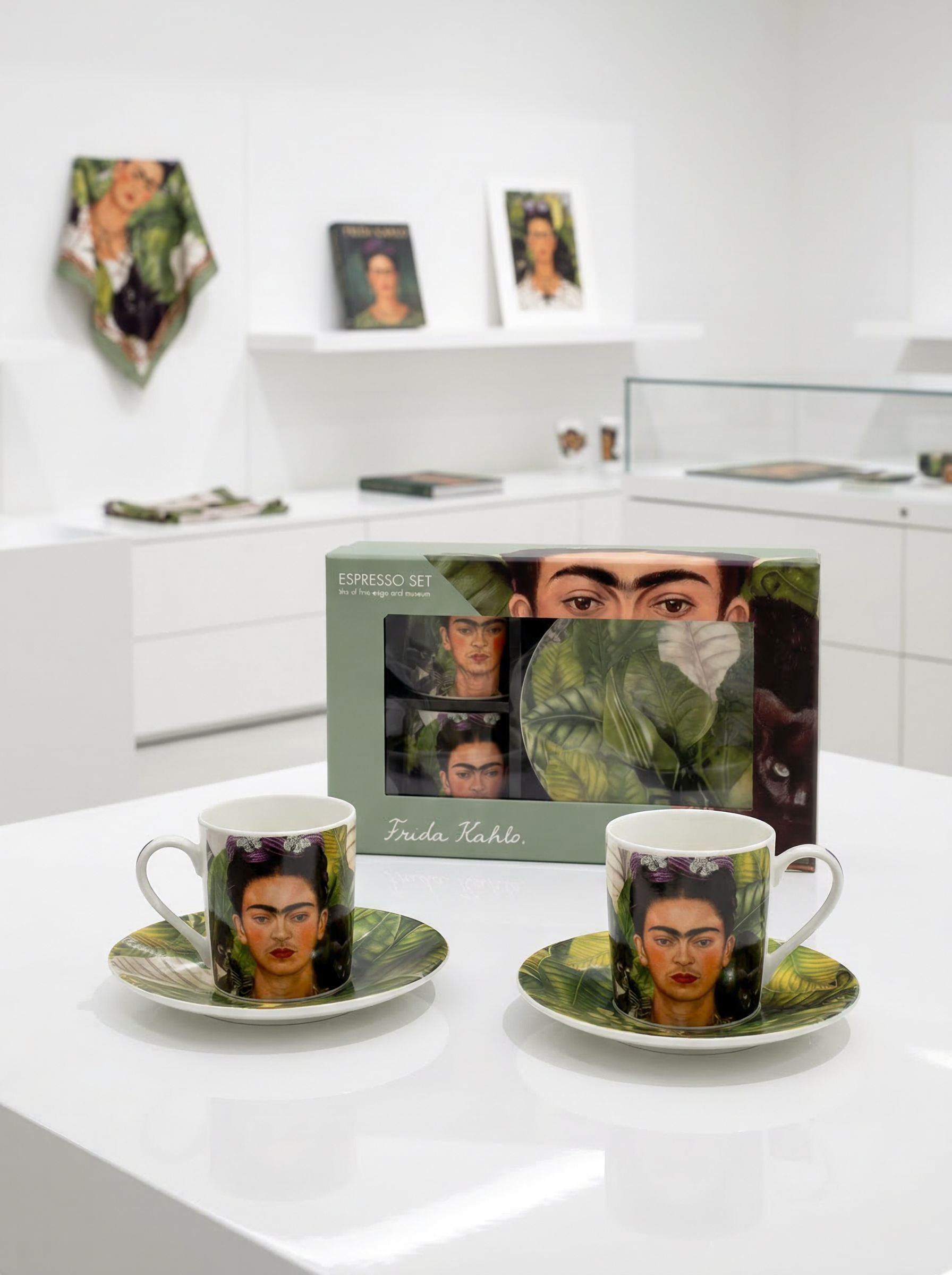 Espresso set with 2 cups and 2 saucers featuring the Self Portrait design by Frida Kahlo — ArtyGifts
