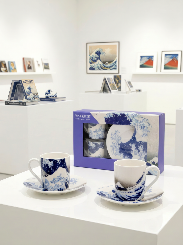 Espresso set The Great Wave Katsushika Hokusai with gift box in museum shop — ArtyGifts
