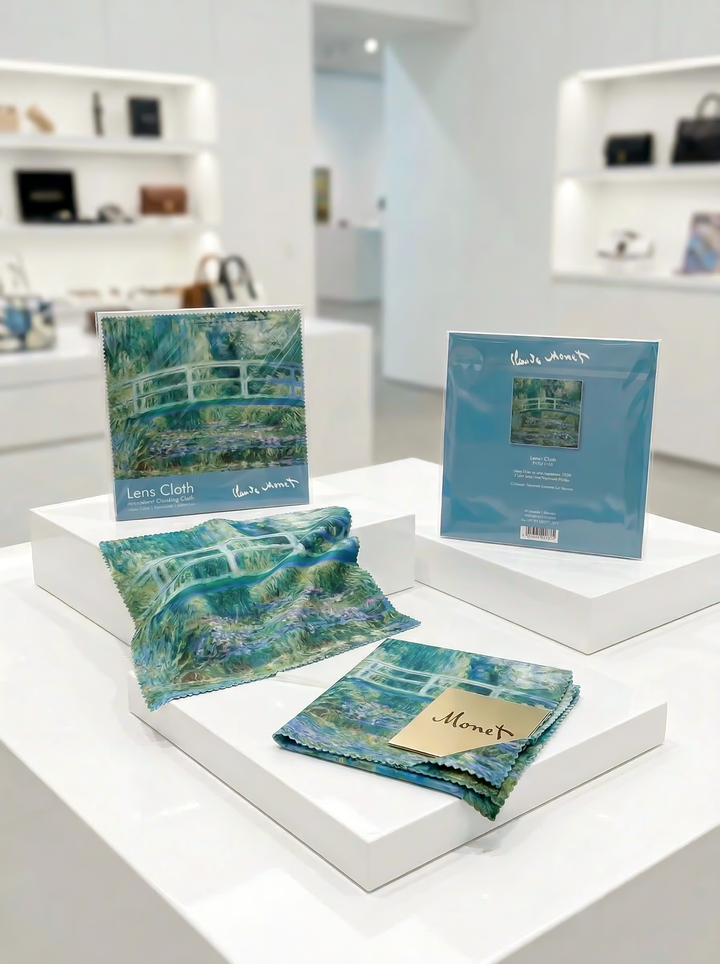 Lens Cloth Set Japanese Bridge Claude Monet – displayed in museum shop | ArtyGifts
