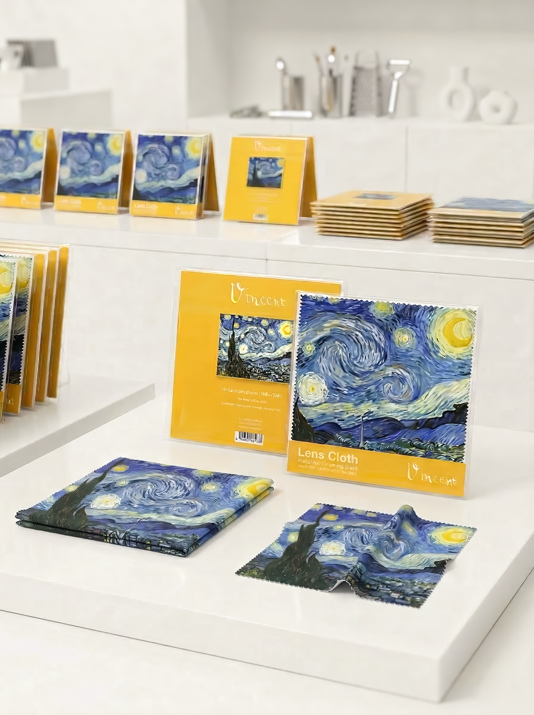 Lens Cloth Set Starry Night Vincent van Gogh – displayed in museum shop | ArtyGifts
