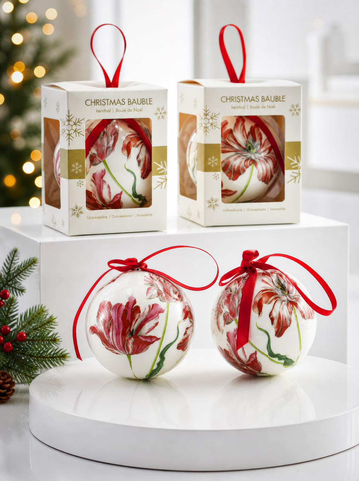 Merian Three Tulips Christmas baubles with gift boxes – Rijksmuseum Collection art ornament from ArtyGifts