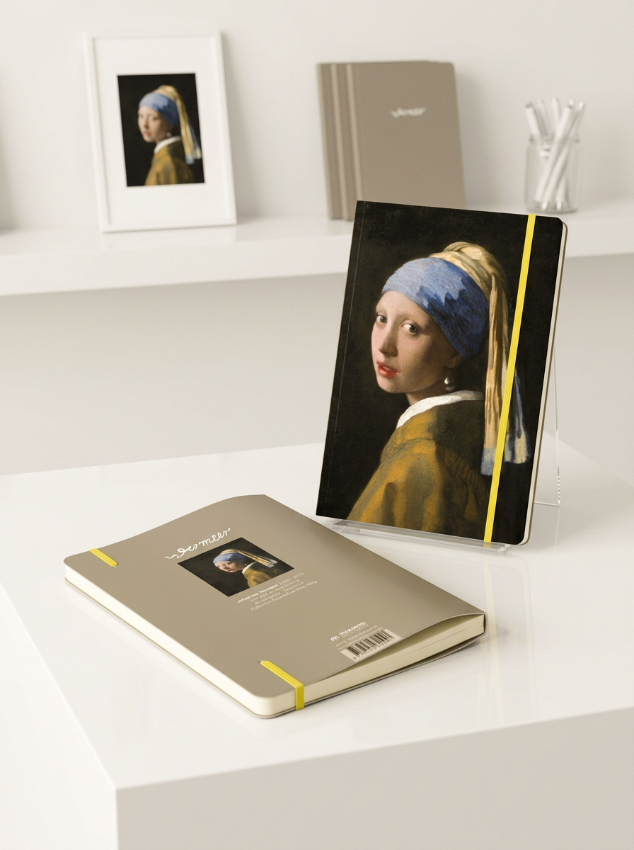 Notebook Girl with the Pearl Earring Johannes Vermeer – displayed in museum shop | ArtyGifts
