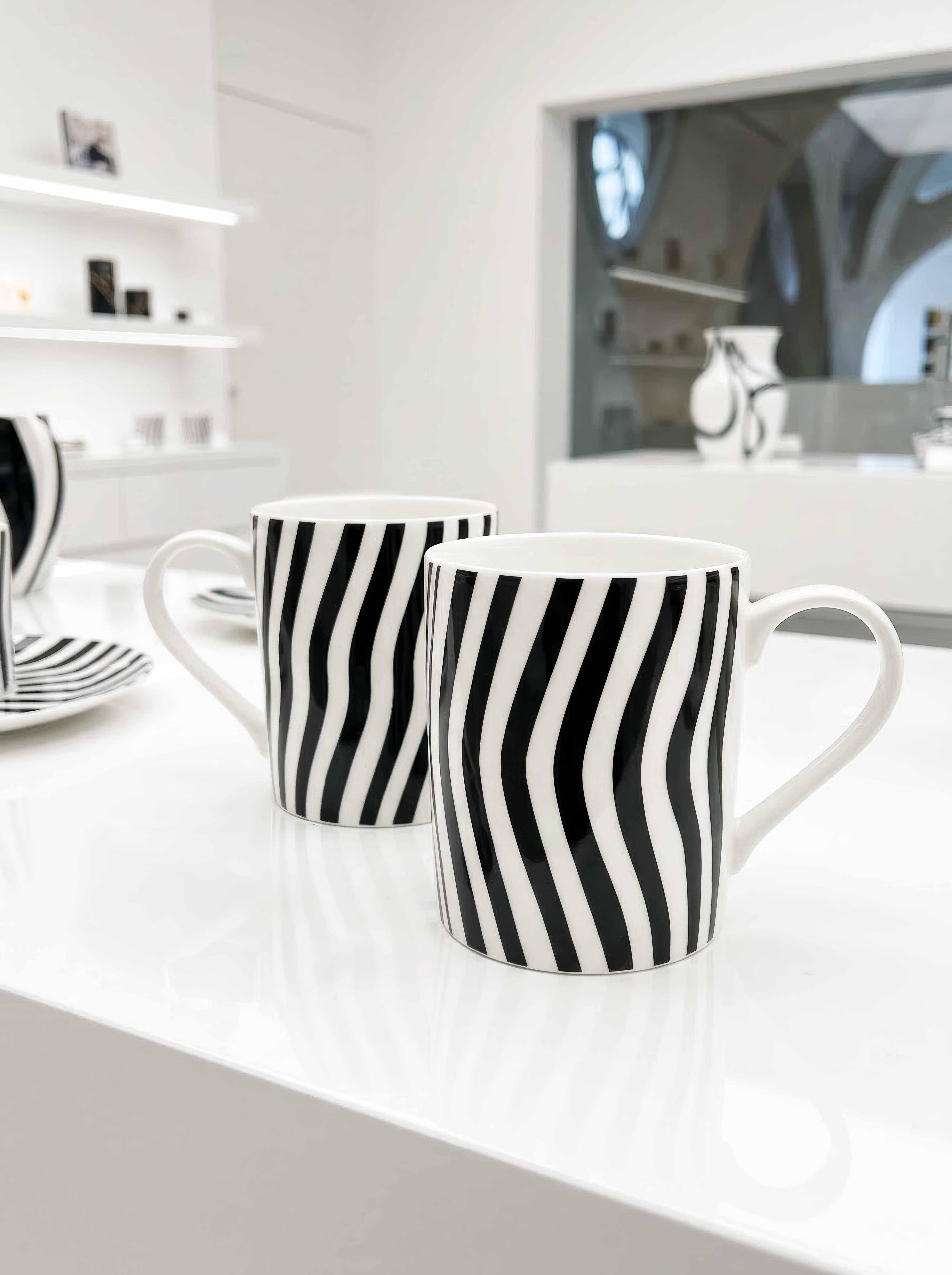 Porcelain Mug Set of 2 Optical Art – museum display black and white stripes | ArtyGifts
