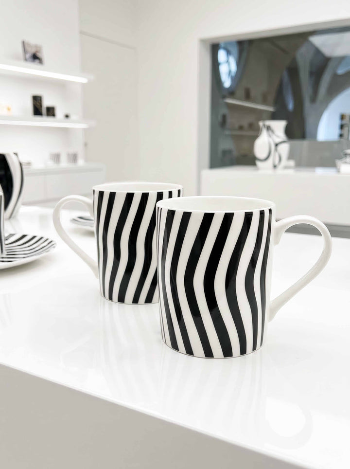 Porcelain Mug Set of 2 Optical Art – museum display black and white stripes | ArtyGifts
