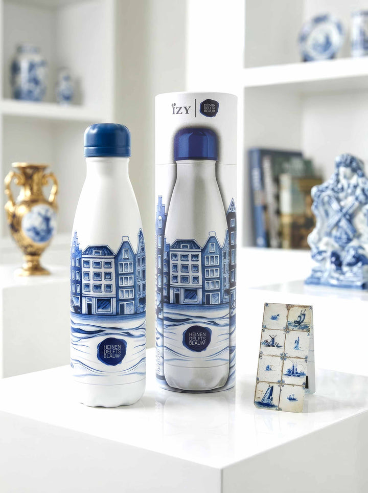 Dutch Delft Blue Canal Houses thermo bottle — IZY Bottles x Heinen Delfts Blauw, 500ml, with cylinder gift box and free magnetic bookmark | ArtyGifts